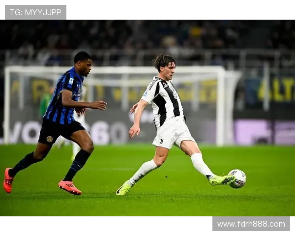 名宿评论巴斯托尼假摔现象普遍尤文换届高层DV9不至于走到这一步 名宿评论巴斯托尼假摔现象普遍尤文换届高层DV9不至于走到这一步