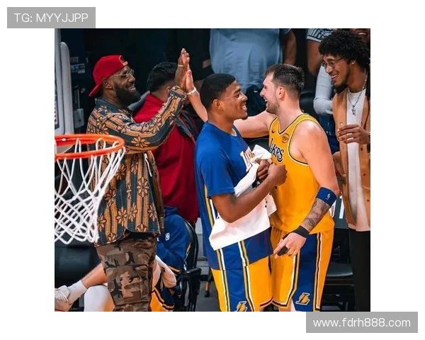 湖人三分火力全开连场高效命中率助力胜利